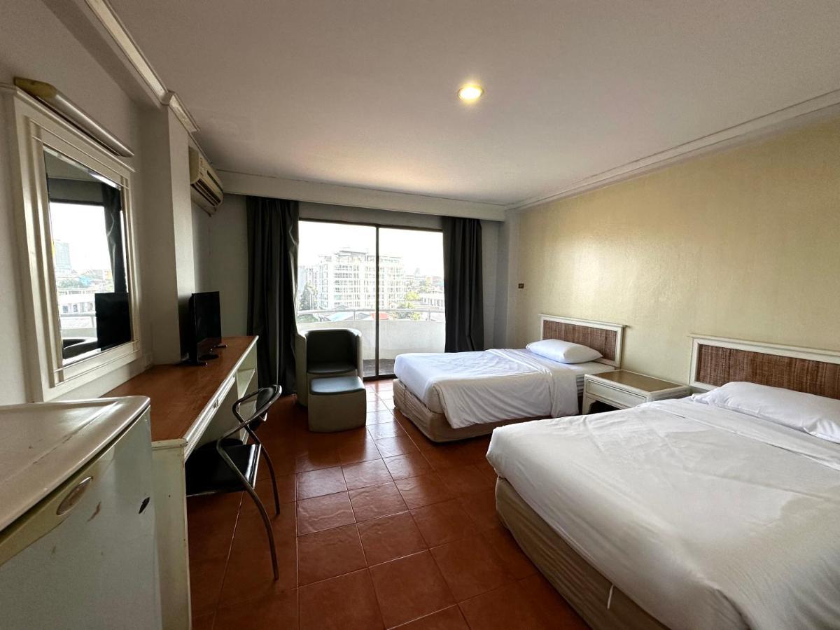 Garden Paradise Pattaya Exterior photo