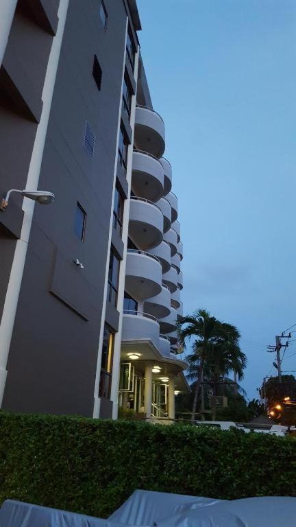 Garden Paradise Pattaya Exterior photo