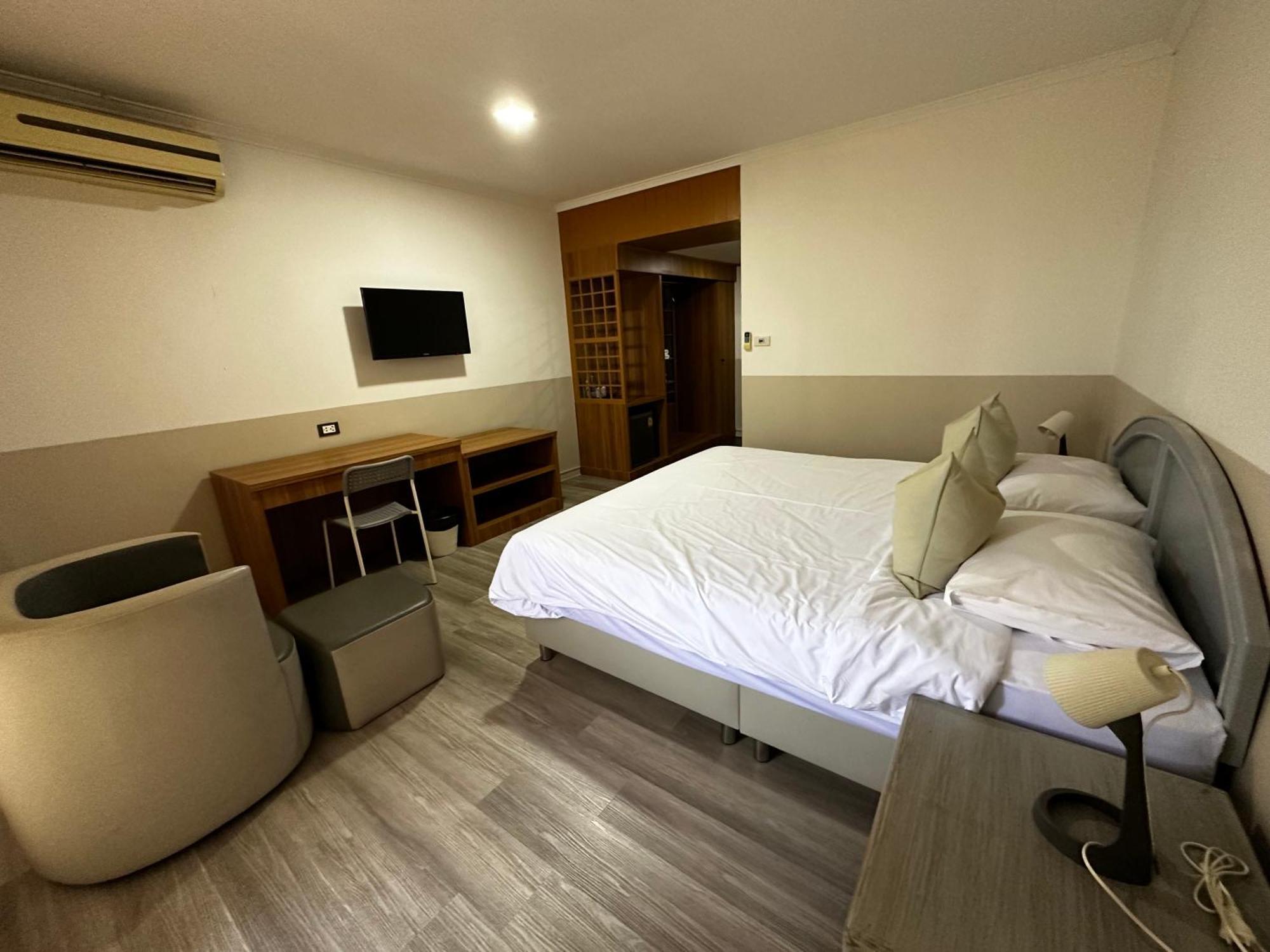 Garden Paradise Pattaya Exterior photo