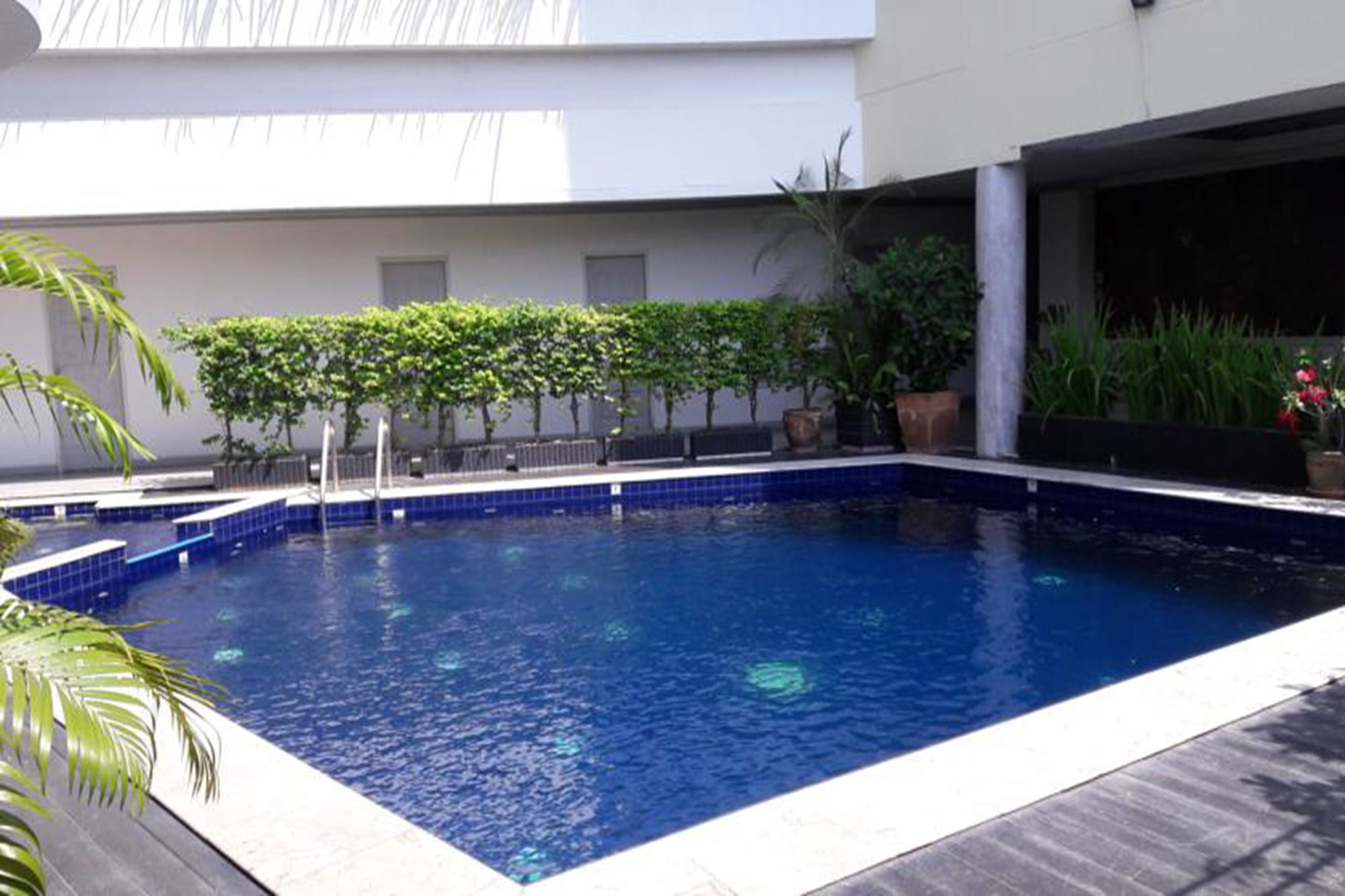 Garden Paradise Pattaya Exterior photo