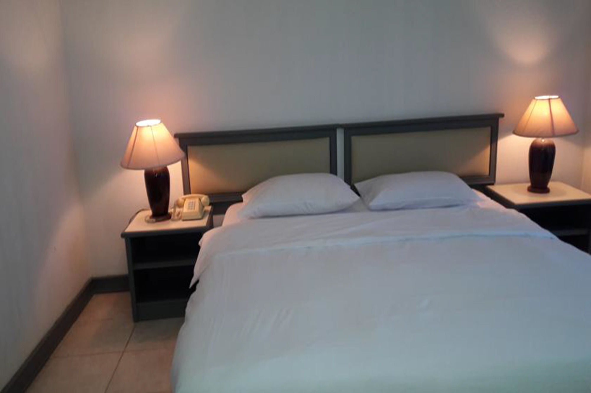 Garden Paradise Pattaya Exterior photo